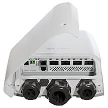 Mikrotik Cloud Switch CRS504-4XQ-OUT, 650 MHz CPU, 128 MB RAM, 1x LAN, 4x QSFP28, 2x PSU, L5, outdoor