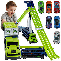 Kravas automašīnu trases slīdkalniņš bērniem