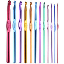 Colorful 12-Piece Crochet Hook Set with Ergonomic Handles and Durable Case - Ideal Beginner's Kit or Professional Crochet Gear