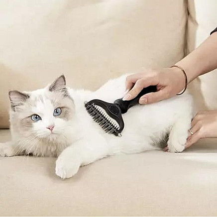 Double-Sided Universal Pet Grooming Trimmer - Reduces Hair Loss, Ergonomic Non-Slip Handle, Safe for Dogs and Cats of All Hair Types