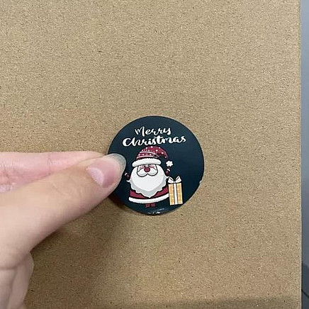 Ziemassvētku uzlīmes rullī 500 gab. dāvanām Ruhhy 22328