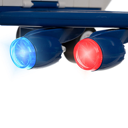 Izvelkama policijas lidmašīna ar autostāvvietu un mašīnām 26680