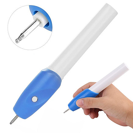 Engraving device engraving ballpoint pen