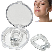 Magnetic clip against snoring nasal snoring