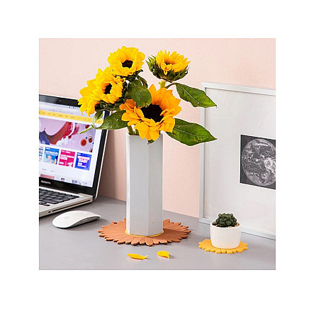 Silicone potholder for mugs and pans