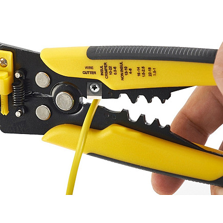 Wire stripping pliers cable crimper