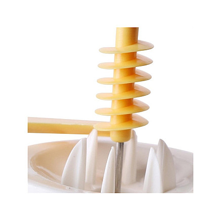 Potato chip machine twisted fryer