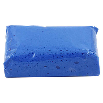 Hard clay for cleaning car paintwork