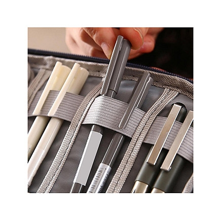 Организатор экскурсий по кабельным и зарядным устройствам