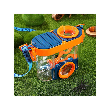 Magnifying glass insect magnifying glass container