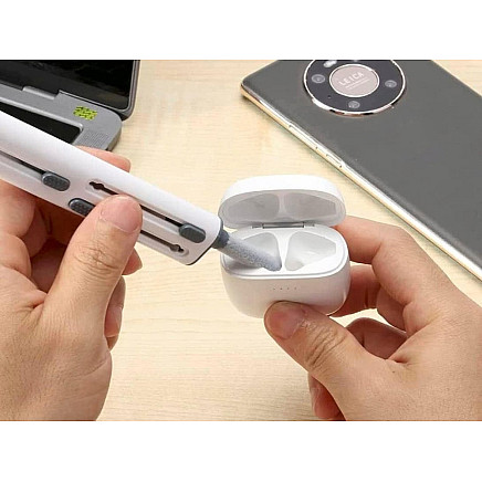 Cleaning kit for telephone handsets