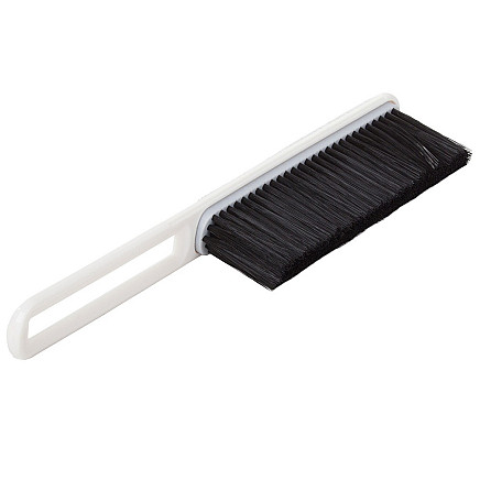 Brush to clean up hair broom