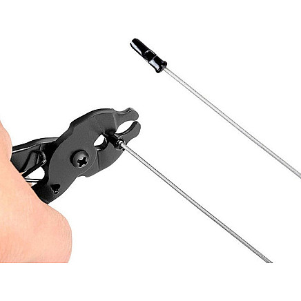 Pliers spanner to unbolt bicycle chain pinchers