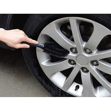 Wheel rim brush for cleaning car wheels detailing