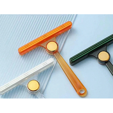 Brush roller for cleaning dog hair from rugs and carpets double sided