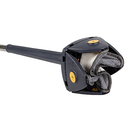 Rotary flat mop for floor cleaning with wringer hygienic