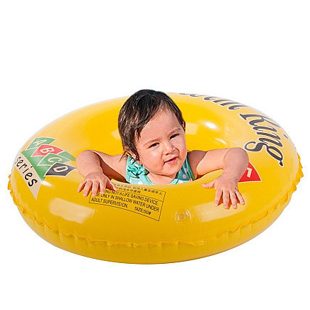 Small inflatable wheel for your child to swim in the pool water