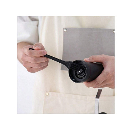 MANUAL COFFEE GRINDER (32)