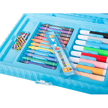 Artists set for painting in the case 68 pcs