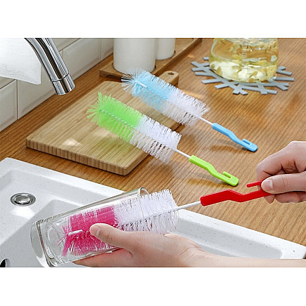 Bottle brush glass cleaner sponge