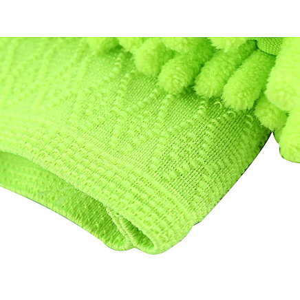 Microfibre cloth glove for cleaning the car wash on the hand