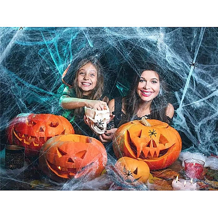 Artificial white spider web with 4 spiders halloween decoration stretchable