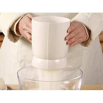 Flour sifting sieve kitchen sifter electric pot strainer