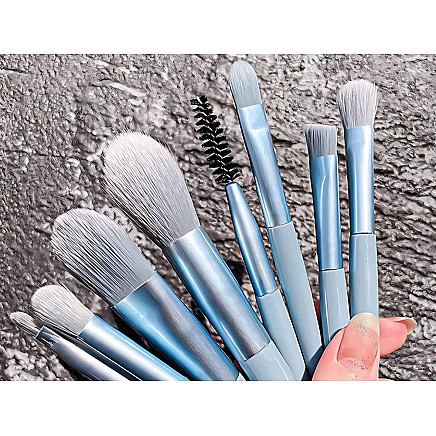 Set of 8 professional eye make-up brushes eyebrows with cosmetic case