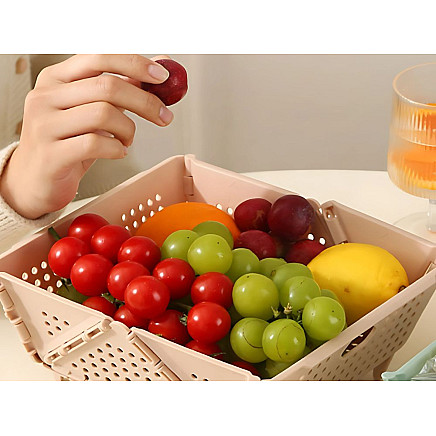 Saliekams grozs-caurduris augļiem un dārzeņiem, virtuves organizators