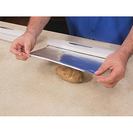 Kitchen foil dispenser cutter cutter