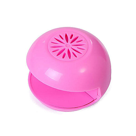 Battery-powered portable nail dryer handy