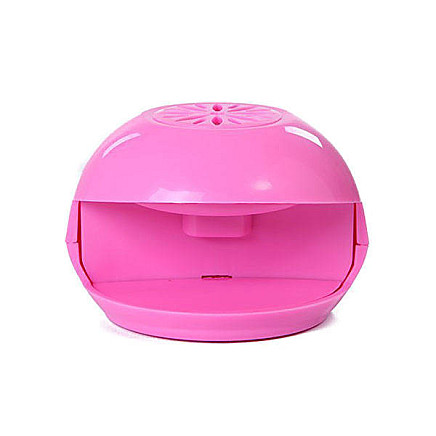 Battery-powered portable nail dryer handy