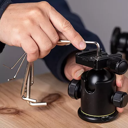 Sešstūra atslēgu komplekti 1,5-10 mm Deli Tools EDL3100 (sudraba krāsā)