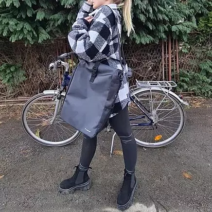 Водонепроницаемая 15-литровая сумка для перевозки велосипедов с крючками для багажника и плечевым ремнем - большая вместимость, светоотражающая велосипедная сумка для городских поездок и путешествий