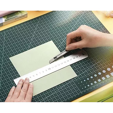 Bigstreen 19344 Pašatjaunojošs griešanas paklājiņš A3, zaļš