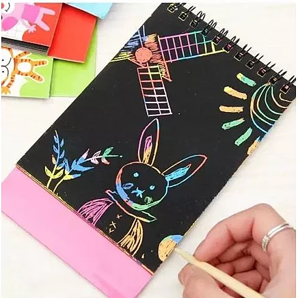 Skrāpējama papīra komplekts zīmēšanai ar koka irbuli