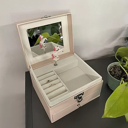 Dārglietu Kastīte ar Mūziku 22903