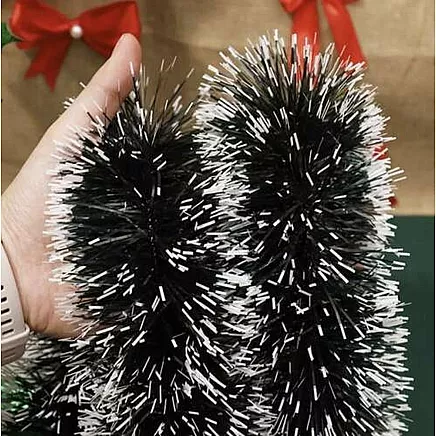 Bieza Ziemassvētku vītne 6 m Ruhhy 22310, apsnigusi