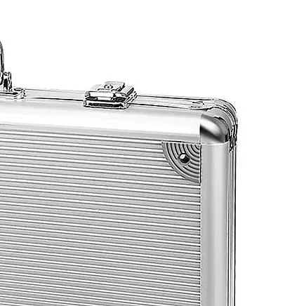 Pokera komplekts ar 300 žetoniem alumīnija koferī