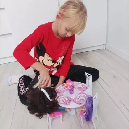 Iso Trade leļļu mēbeļu komplekts, 43 daļas