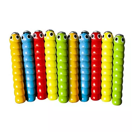 Koka magnētiskā spēle Ķer tārpiņus zemenē 22411