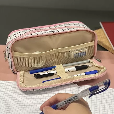 Triple foldable pencil case - checkered Maaleo24514