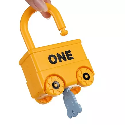 Attīstošas rotaļu mašīnītes ar slēdzenēm un atslēgām 24712