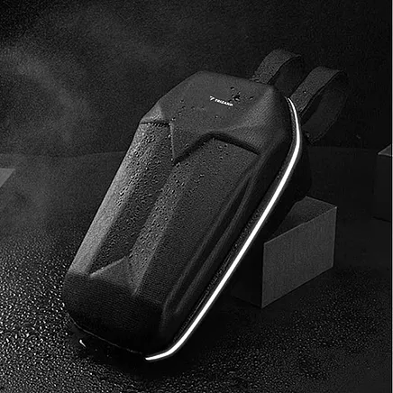 Trizand 25205 ūdensizturīga skrejriteņa stūres soma, 5L, melna