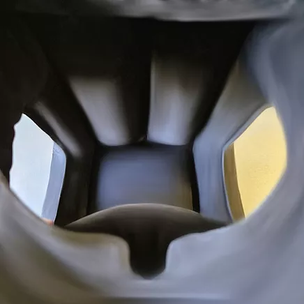 Piepūšamais ceļojumu spilvens Trizand 25346, melns