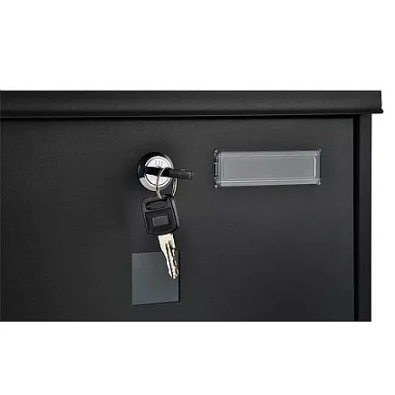 Sienas pastkastīte ar avīžu turētāju, melna