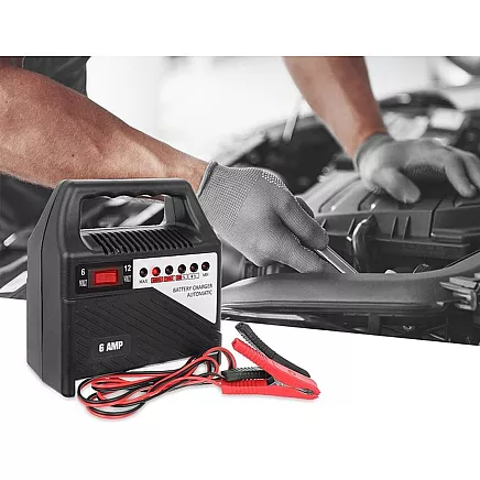 Battery charger 12V 6A