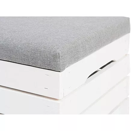 Wooden pouffe - chest