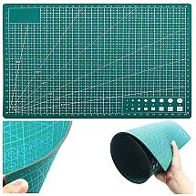 Double-sided cutting mat A4