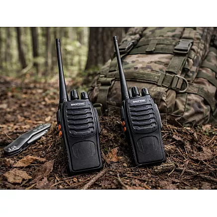 Комплект из 2 радиостанций baofeng bf-888s с большим радиусом действия до 8 км и аккумулятором 1500 мач